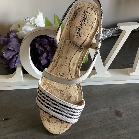 Lifestride sandal - Picture 2 of 6